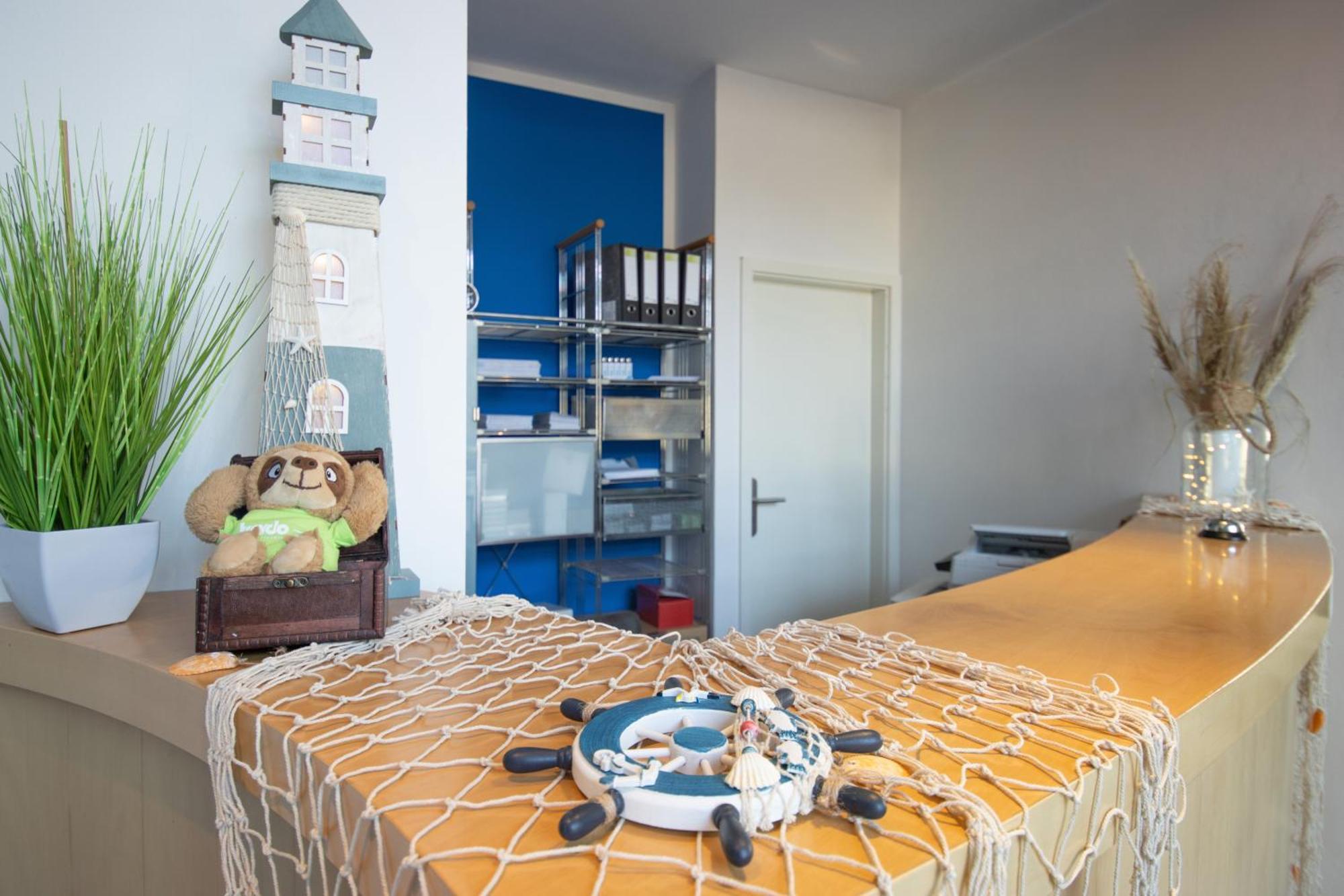 Inselhotel Kleiner Bodden Buschvitz Kültér fotó
